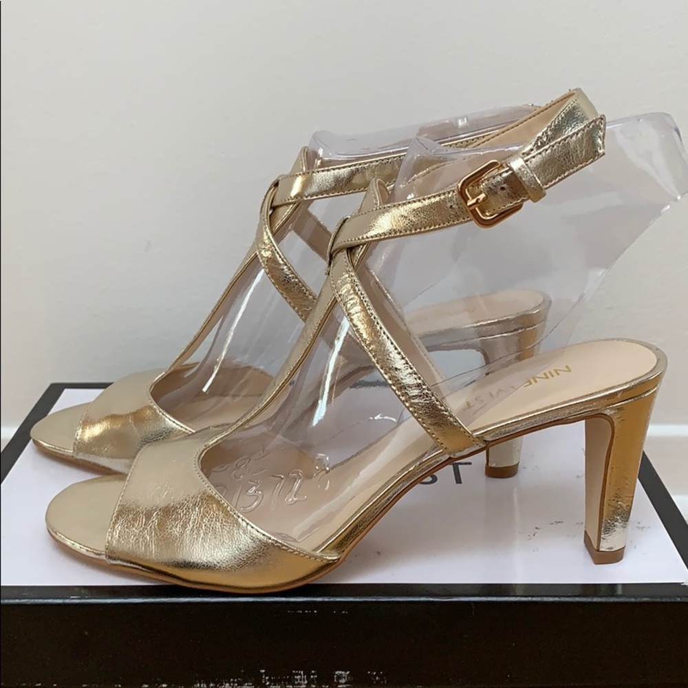 Nine West Light Gold heel